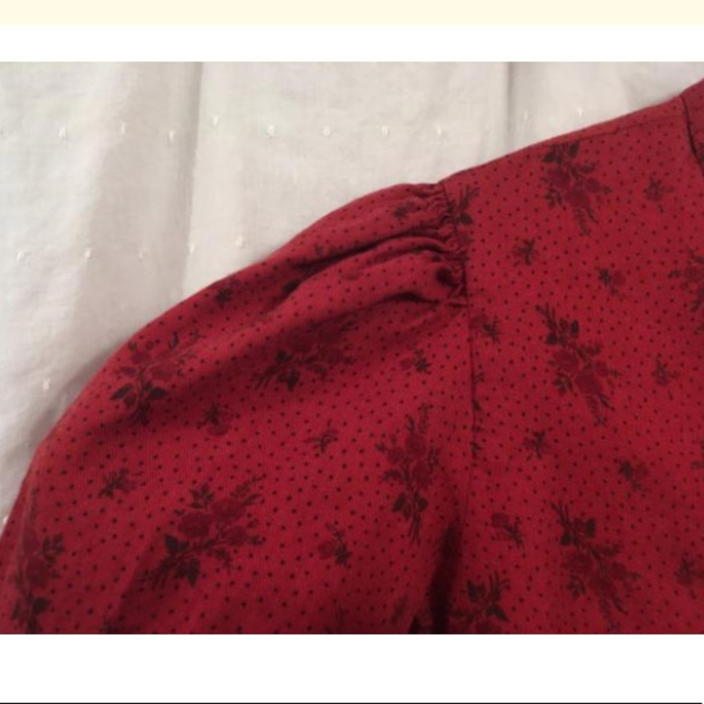Vintage Button-Down Floral TraditionalBlouse - Picture 6 of 12